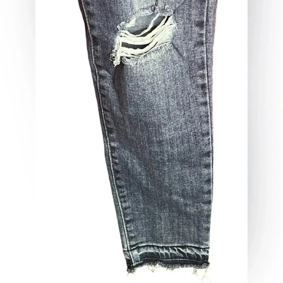 Levi 711 Skinny Distressed Women’s Jeans Raw Hem Classic Denim Size 25‎ - Picture 3 of 14